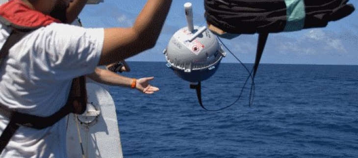 Une centaine de bouées dérivantes ont été déployées pour améliorer l'observation des températures des eaux de surface sur le globe dans le cadre du projet européen TRUSTED. - © Copernicus