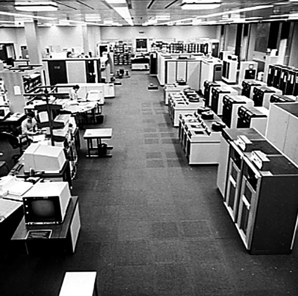 La salle de calcul du CEPMMT à Reading. © Météo-France.