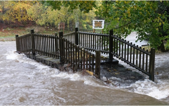 La Vaysse en crue au jardin botanique du Mazet-Saint-Voy (43) le 17 octobre 2024.