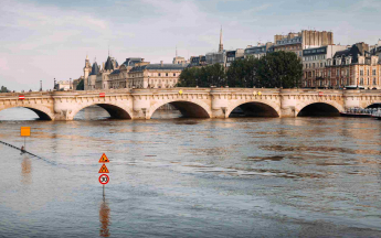 Crue à Paris