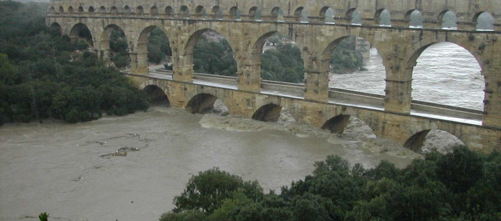 Le pont du gard en 2002