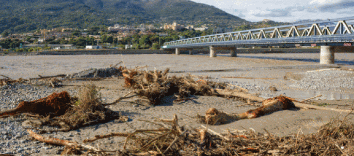 Quelques heures après la crue du Var le 3 octobre à Gattières (06)